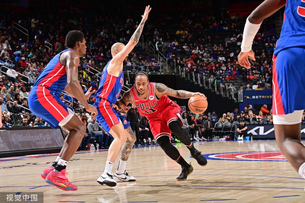 纷纷贡献了 纷纷贡献了